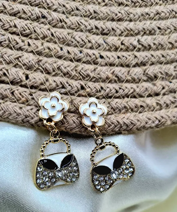 Gold-Tone_Bag_and_White_Flower_Drop_Earrings_Cubic_Zirconia_Alloy_Hoop_Earring