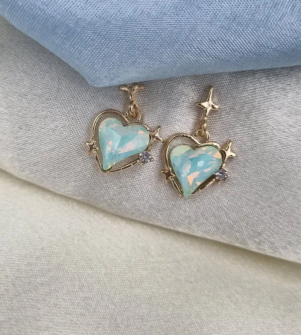 Heart_Shaped_Stud_Earrings_Alloy_Jewelry_Swarovski_Crystal_Alloy_Stud_Earring