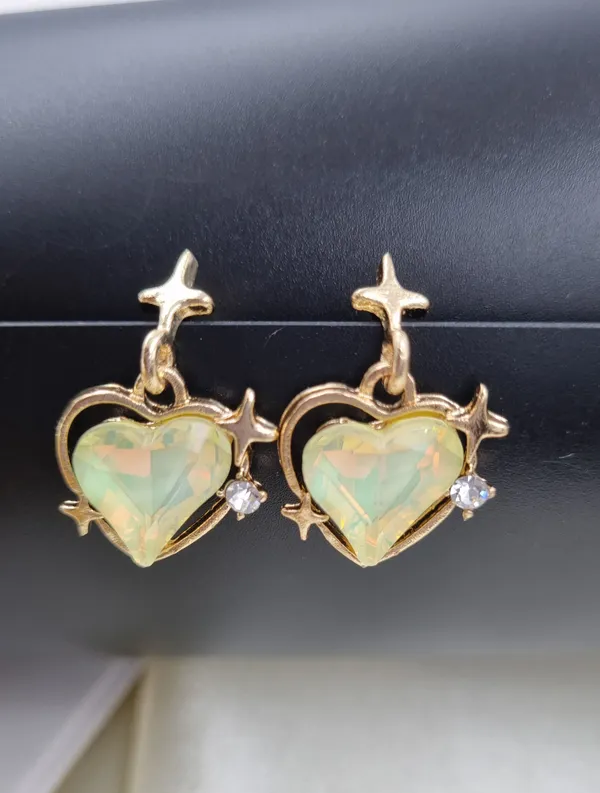 Heart_Shaped_Stud_Earrings_Alloy_Jewelry_Swarovski_Crystal_Alloy_Stud_Earring