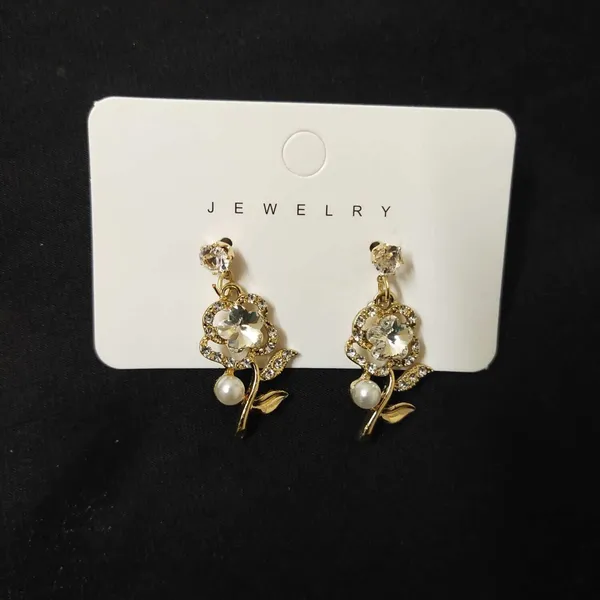 Drop_Earrings_With_Rhinestones_And_Faux_Pearls,_Zinc_Alloy_Dangle_Earrings_Cubic_Zirconia_Alloy_Drops_&_Danglers