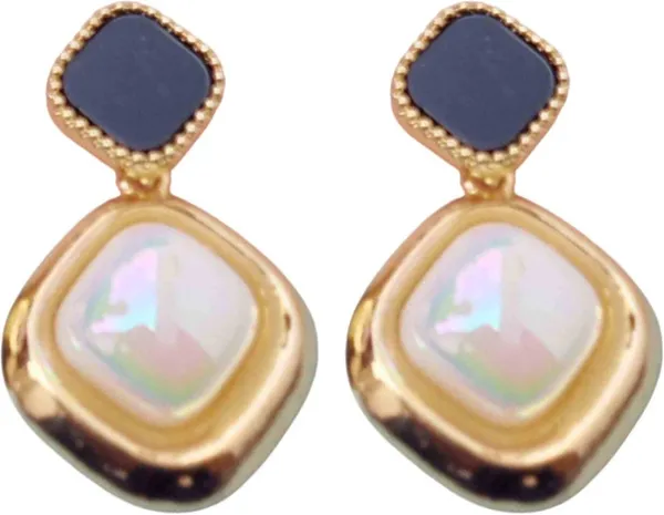 Latest_design_glass_Earring_Pearl_Brass,_Mother_of_Pearl_Drops_&_Danglers,_Hoop_Earring,_Stud_Earring,_Stud_Earring,_Earring_Set