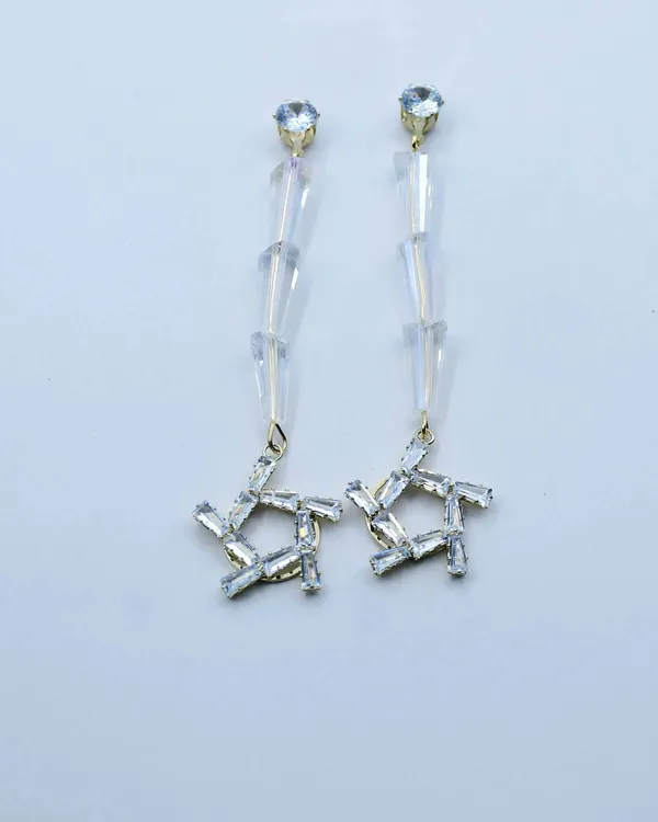 Gold_Plated_Long_Dangle_Earrings_for_Women_|_Stylish_Party_Wear_Earrings_Crystal_Crystal,_Brass_Drops_&_Danglers,_Earring_Set,_Stud_Earring