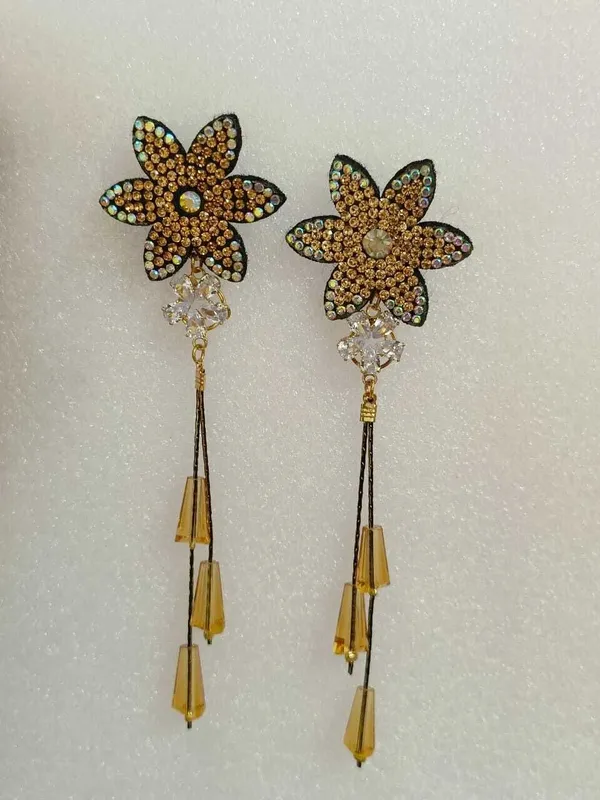 ATRACTIVE_SISTER_our_radiant_star_earrings_Crystal_Crystal,_Alloy_Tassel_Earring,_Earring_Set,_Drops_&_Danglers