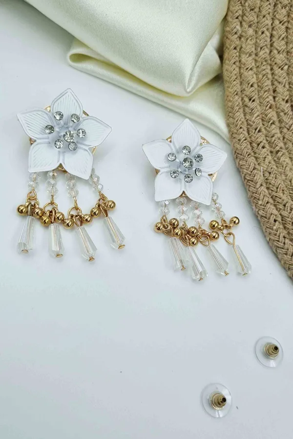 Elegant_Flower_Earrings_with_Gold_Accents_Cubic_Zirconia_Brass_Drops_&_Danglers