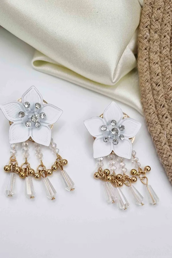 Elegant_Flower_Earrings_with_Gold_Accents_Cubic_Zirconia_Brass_Drops_&_Danglers