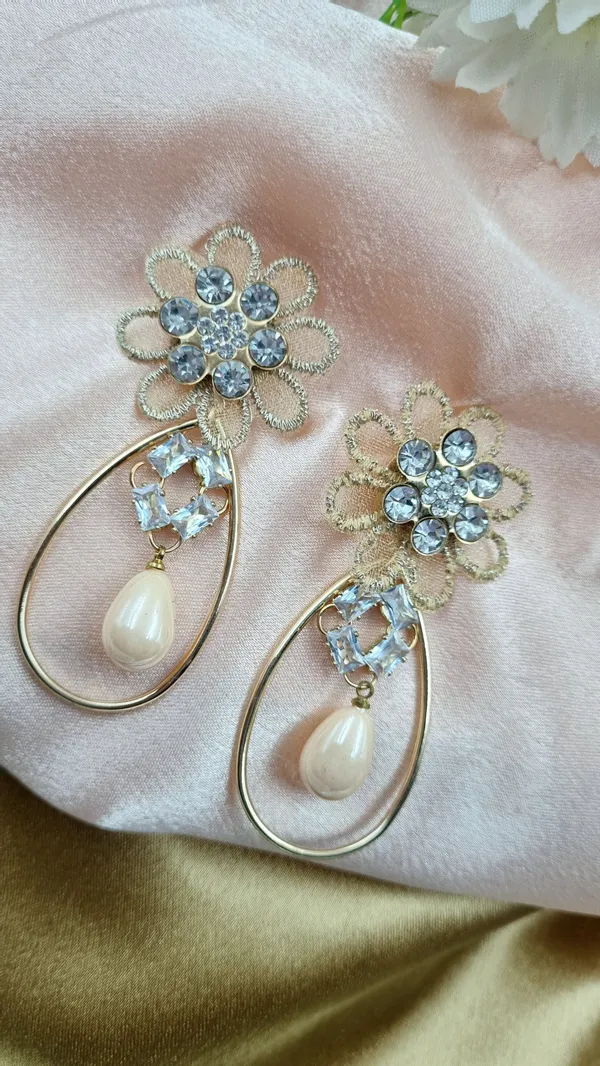 Antique_Flower_Earrings_with_Delicate_Pearls_Cubic_Zirconia_Alloy,_Copper_Drops_&_Danglers,_Hoop_Earring,_Earring_Set