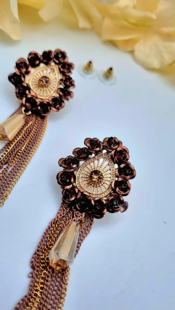 Alluring_Drop_Earrings_with_Delicate_Gold_Chains_and_Tassels_Crystal_Alloy_Drops_&_Danglers,_Hoop_Earring