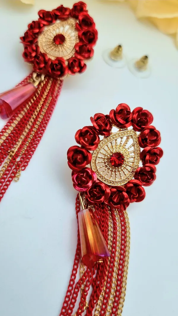 Alluring_Drop_Earrings_with_Delicate_Gold_Chains_and_Tassels_Crystal_Alloy_Drops_&_Danglers,_Hoop_Earring