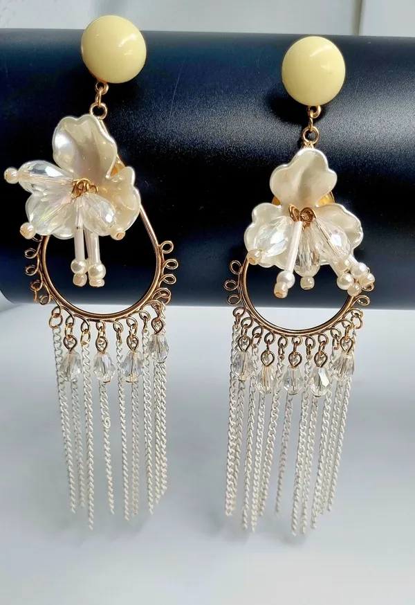 Tassel_Earrings_for_women_/girls_perfect_for_Any_outfit_Crystal_Alloy,_Brass_Drops_&_Danglers,_Hoop_Earring,_Jhumki_Earring,_Stud_Earring