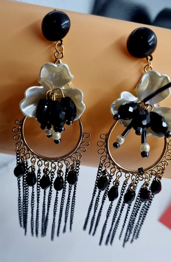 Tassel_Earrings_for_women_/girls_perfect_for_Any_outfit_Crystal_Alloy,_Brass_Drops_&_Danglers,_Hoop_Earring,_Jhumki_Earring,_Stud_Earring