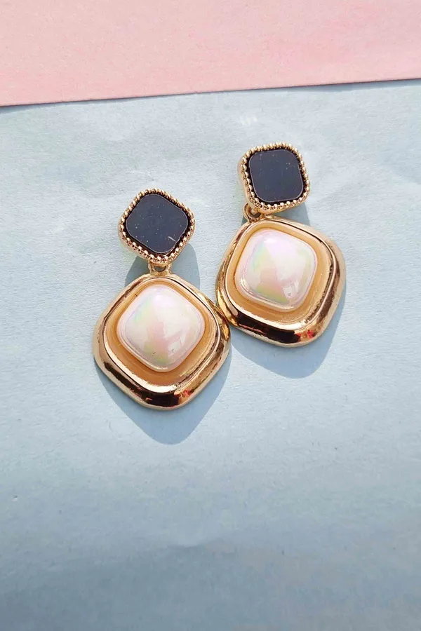 Latest_design_glass_Earring_Pearl_Brass_Mother_of_Pearl_Drops_&_Danglers_Hoop_Earring_Stud_Earring_Stud_Earring_Earring_Set