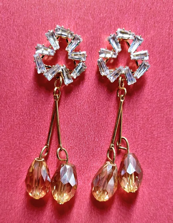 Luxury_Gold_Plated_Crystal_Drop_Earrings_for_Women_|_Elegant_Teardrop_Dangle_Party_&_Wedding_Jewelry