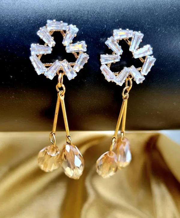 Luxury_Gold_Plated_Crystal_Drop_Earrings_for_Women_|_Elegant_Teardrop_Dangle_Party_&_Wedding_Jewelry