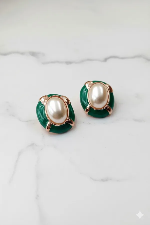 Elegant_Crystal_studs_Earrings_comfort_for_every_day_in_various_color_Crystal_Crystal_Stud_Earring