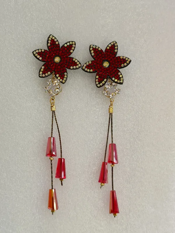 ATRACTIVE_SISTER_our_radiant_star_earrings_Crystal_Crystal__Alloy_Tassel_Earring_Earring_Set_Drops_&_Danglers