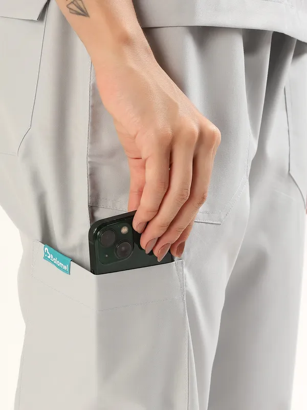 Customized_Cloud_Grey_V-Neck_Scrub_Suit_Set_Ultra_Soft_With_9_Pockets_For_Women
