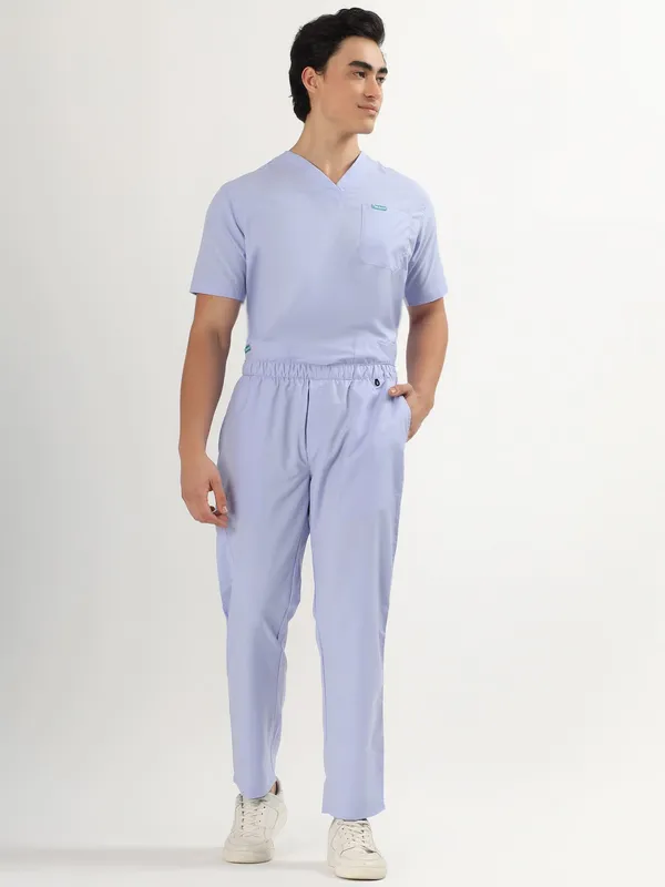 Customized_Lavender_V-Neck_Scrub_Suit_Set_Ultra_Soft_With_10_Pockets_For_Men