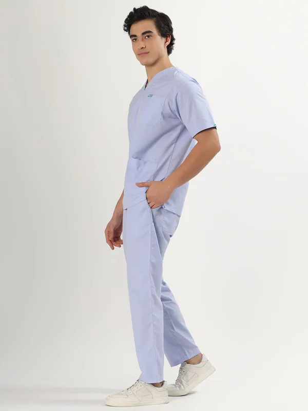 Customized_Lavender_V-Neck_Scrub_Suit_Set_Ultra_Soft_With_10_Pockets_For_Men