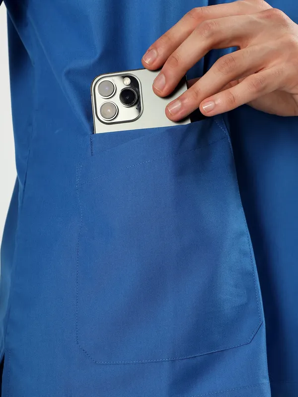 Customized_Cobalt_Blue_V-Neck_Scrub_Suit_Set_Ultra_Soft_With_10_Pockets_For_Men