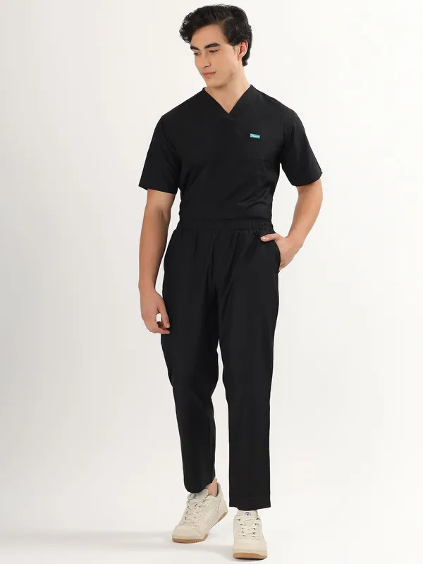 Customized_Jet_Black_V-Neck_Ultra_Soft_Scrub_Suit_Set_With_10_Pockets_For_Men