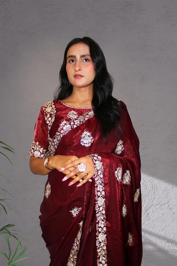 Maroon_Saree_With_Stitched_Blouse_For_Women