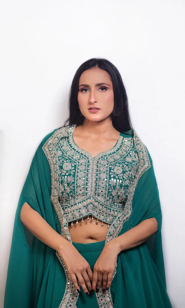 Green_Elegant_Ethnic_Embellished_Co_ord_with_Shrug