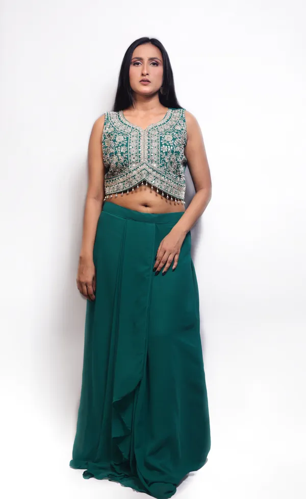 Green_Elegant_Ethnic_Embellished_Co_ord_with_Shrug
