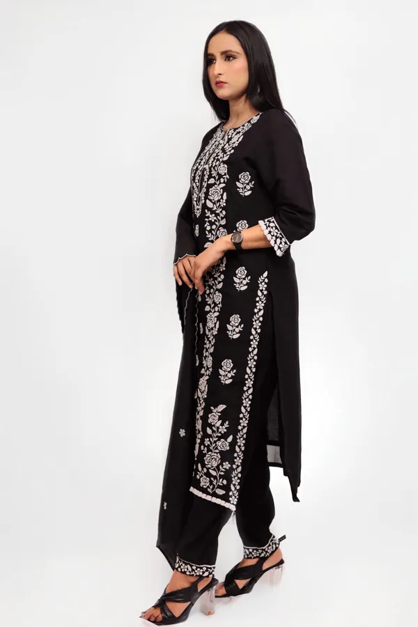 Black_Kurta_Set_With_Duppata_For_Women