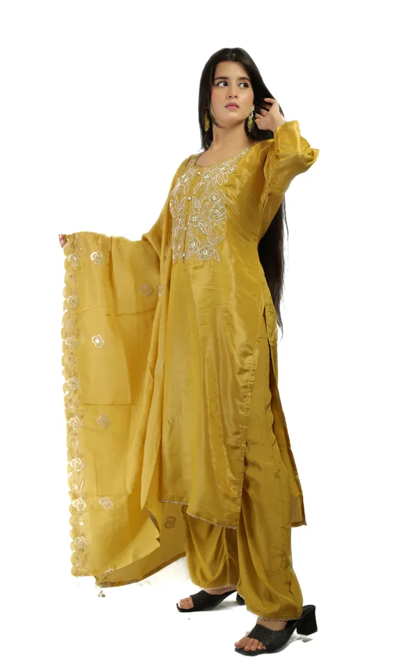 Yellow_Premium_Quality_Kurta_Set_For_Women