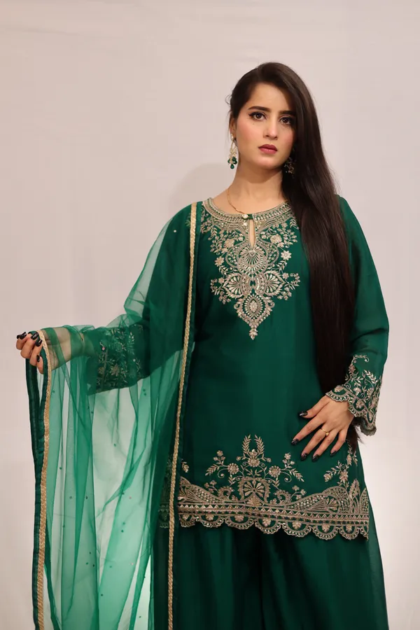 Green_Elegant_Embroidered_Palazzo_Suit_With_Dupatta