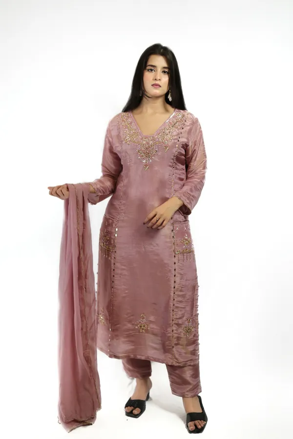 Pink_Premium_Silk_Kurta_Set_For_Women