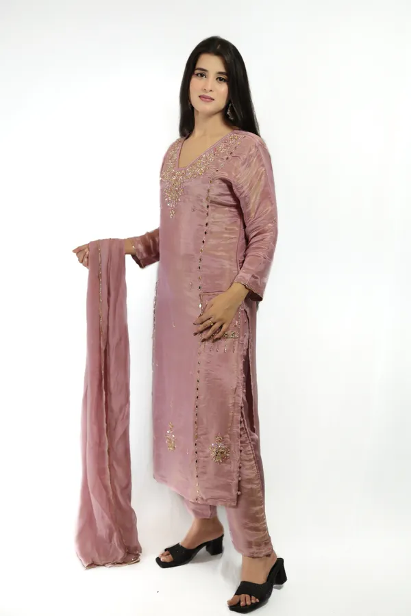 Pink_Premium_Silk_Kurta_Set_For_Women