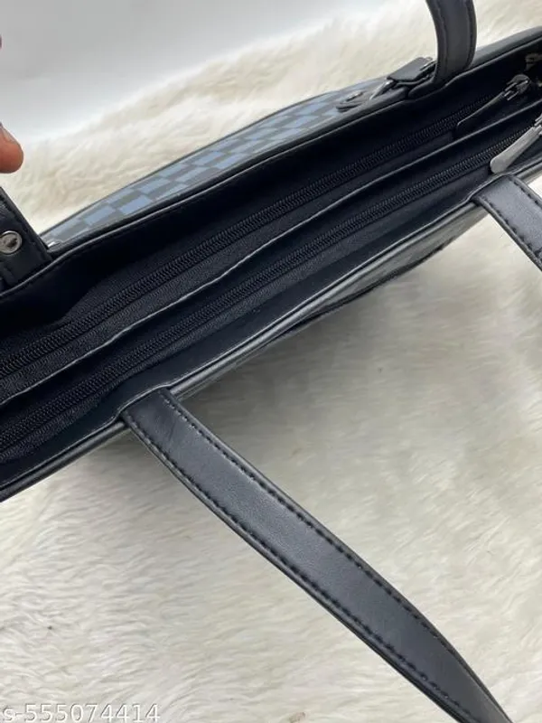 New_Design_Classic_Handbag_For_Women_|_Office_Use_Spacious_Handbag_|_Casual_Use_For_Everyday_|_Fashionable_And_Stylish
