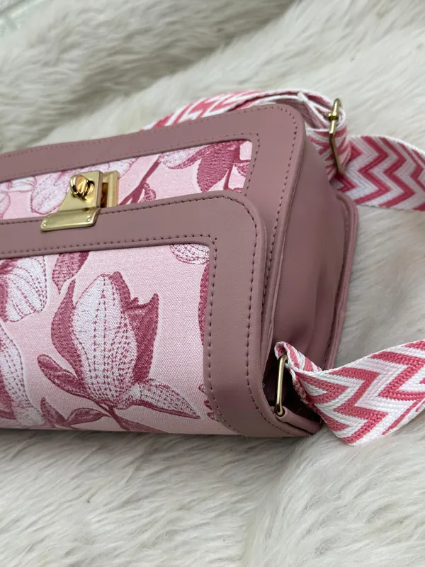 Light_Pink_Premium_Polyurethane_Cross_Body_Bag_For_Women