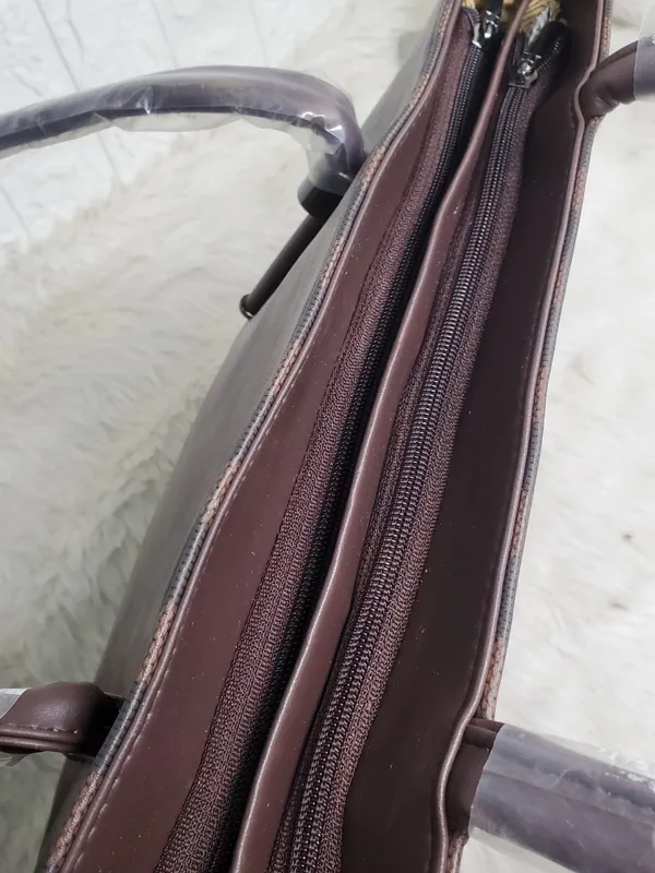 Brown_Premium_Polyurethane_Hand_Bag_For_Women