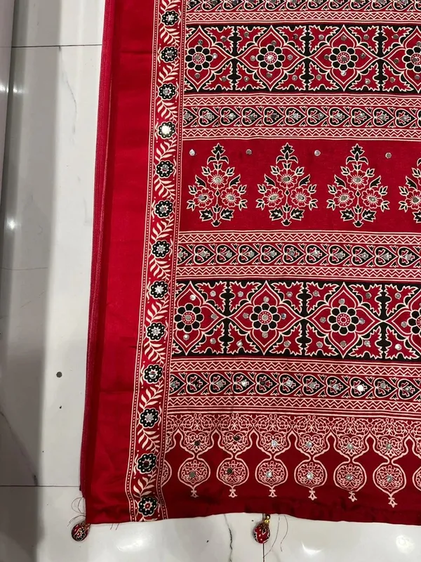 Amazing_Redis_Maroon_Ajrakh_Real_Mirror_Pashmina_Modal_Silk_Saree_
