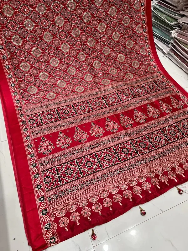 Amazing_Redis_Maroon_Ajrakh_Real_Mirror_Pashmina_Modal_Silk_Saree_
