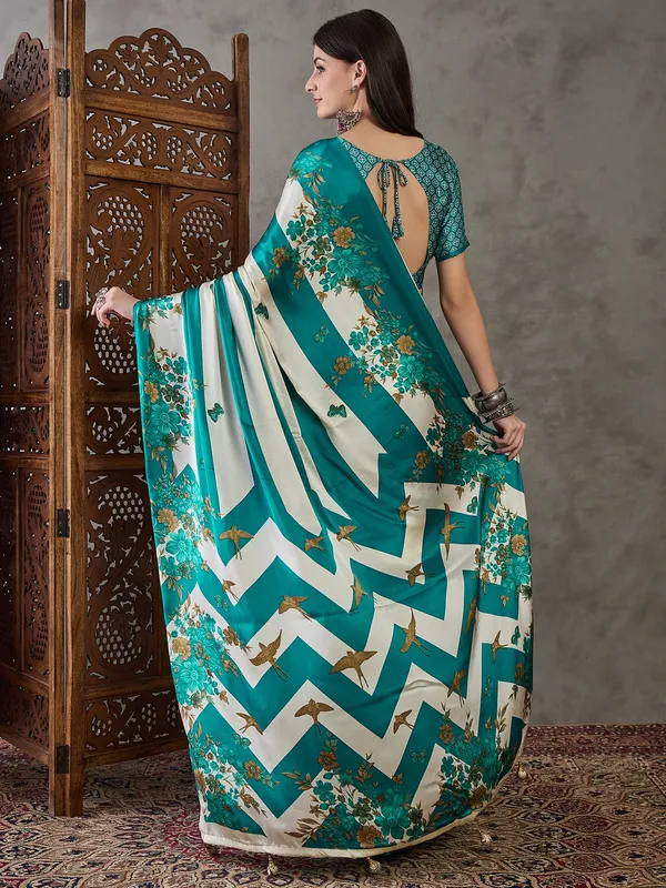 Fantabulous_Rama_Floral_Saree_Ajrakh_Printed_Semi_Modal_Silk_Saree_With_Allure_Blouse_Piece
