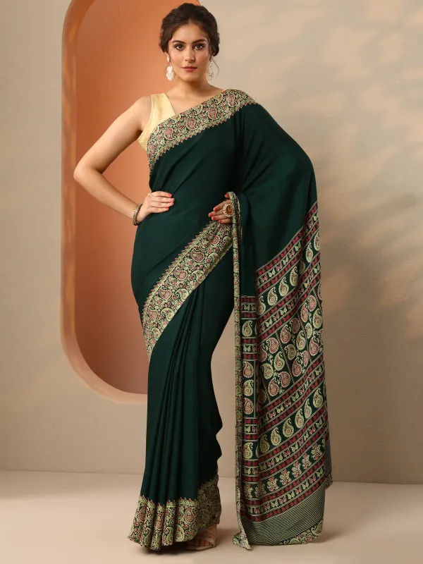 Green_Solid_Satin_Saree_With_Unstitched_Blouse_Piece_(3)