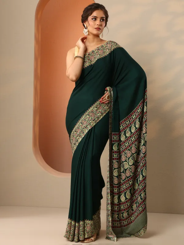 Green_Solid_Satin_Saree_With_Unstitched_Blouse_Piece_(3)