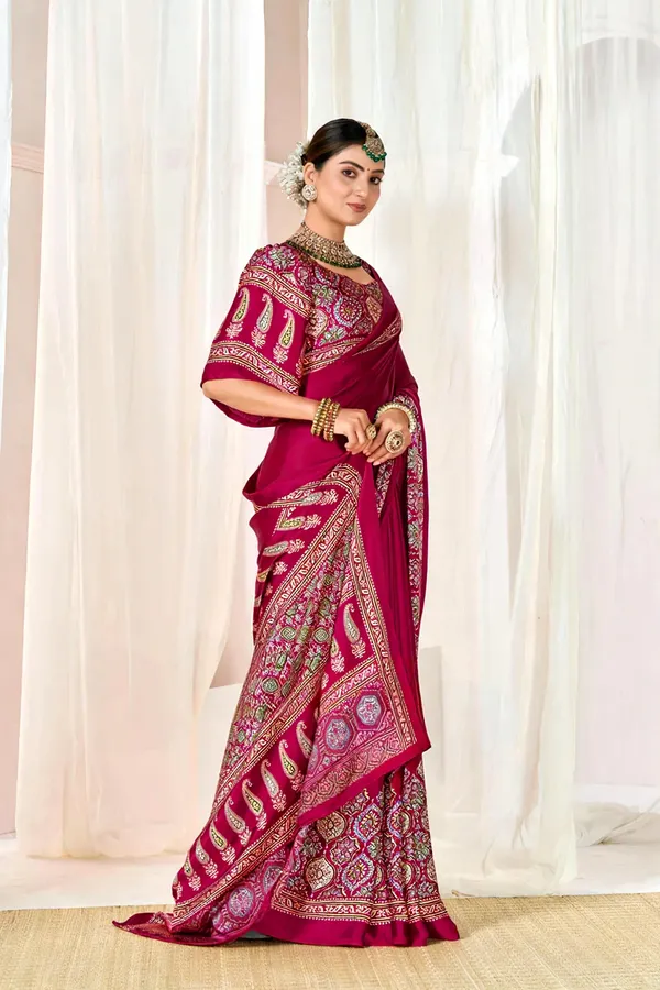 Rani_Ajrakh_Printed_Modal_Silk_Plain_Saree_With_Ajrakh_Blouse