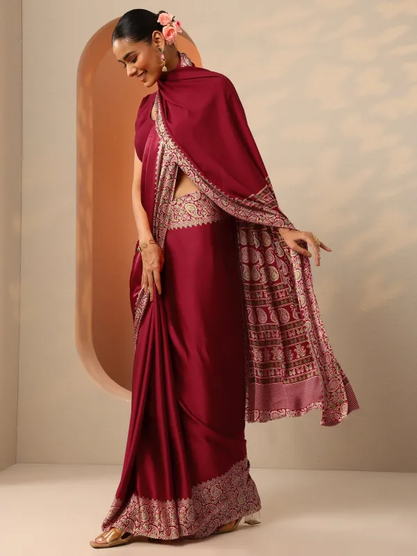 Red_Solid_Satin_Saree_With_Unstitched_Blouse_Piece_(7)