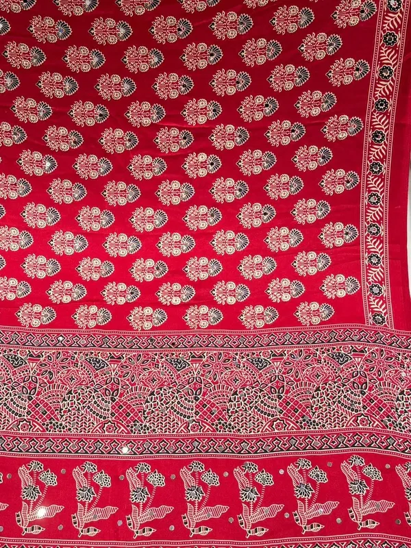 Stunner_Redis_Maroon_Ajrakh_Real_Mirror_Modal_Silk_Saree_With_Blouse_