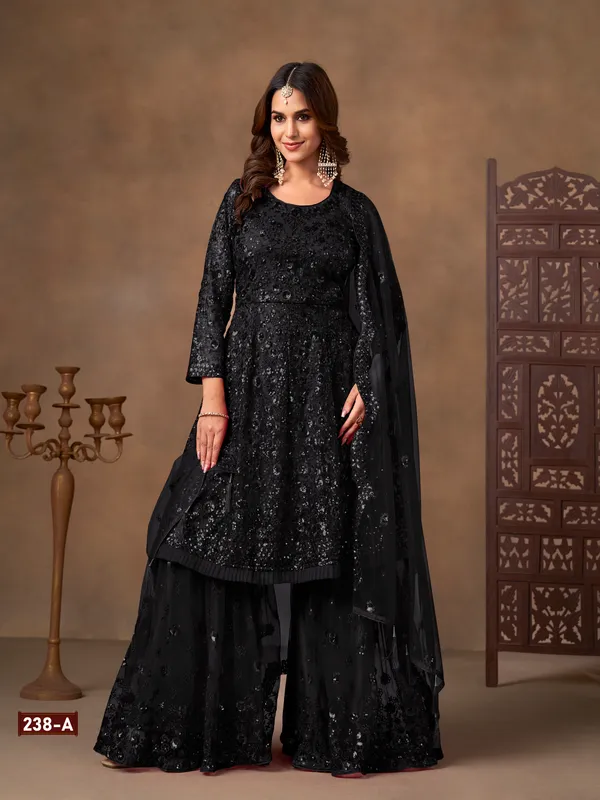 Black_Gmysilk_Sharara_Suit_For_Women