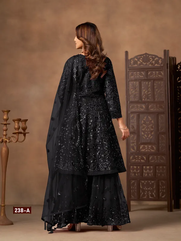 Black_Gmysilk_Sharara_Suit_For_Women