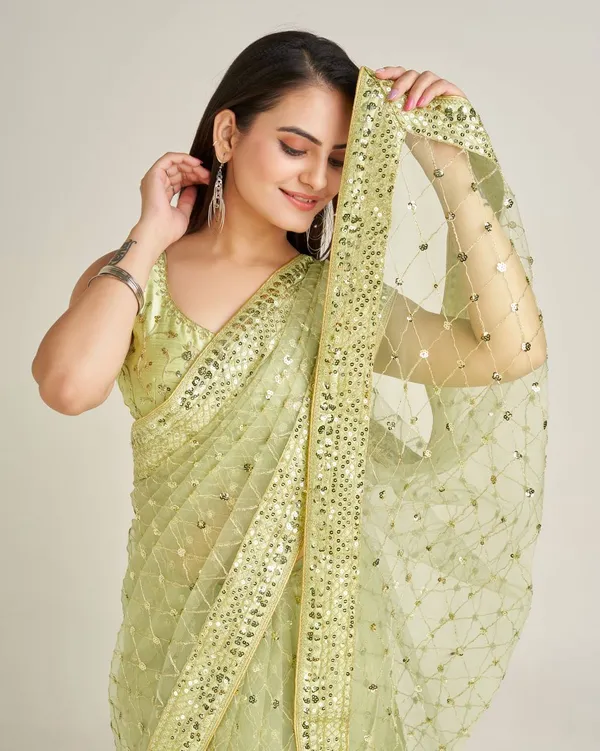 Green_Floral_Embroidered_Crush_Sequin_Saree_For_Women