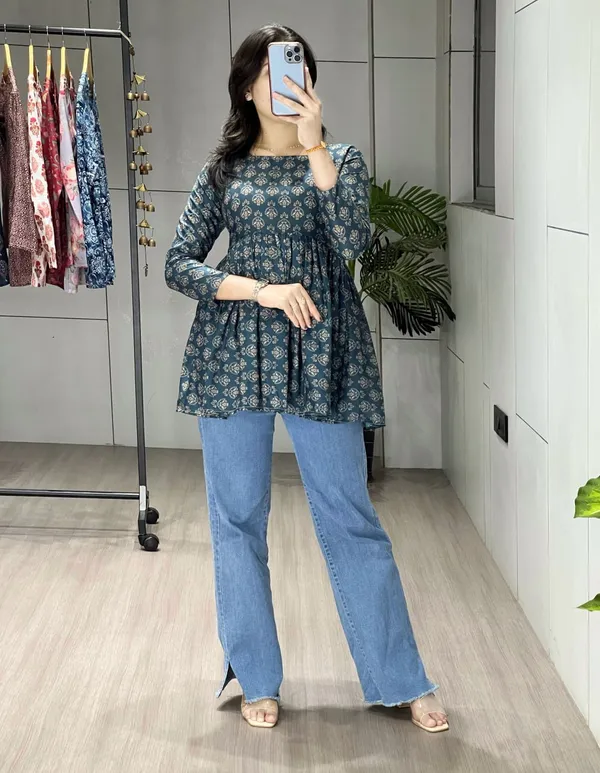 Brown_Trendy_Floral_Short_Kurti_For_Women