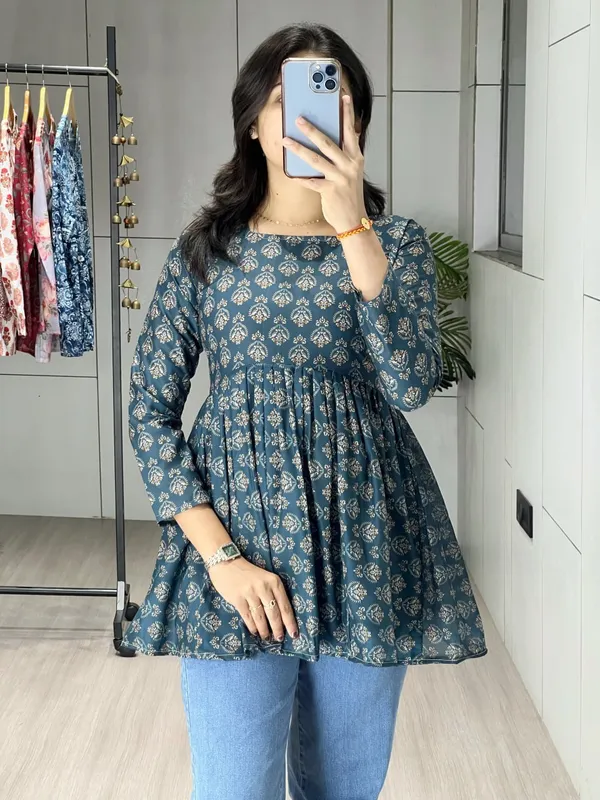 Brown_Trendy_Floral_Short_Kurti_For_Women