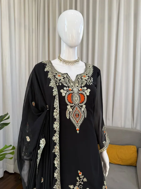 Black_Pakistani_Embroidered_Sequence_Work_Salwar_Kameez_For_Women
