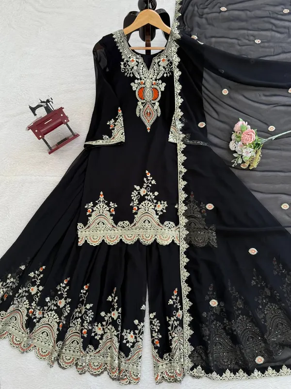 Black_Pakistani_Embroidered_Sequence_Work_Salwar_Kameez_For_Women